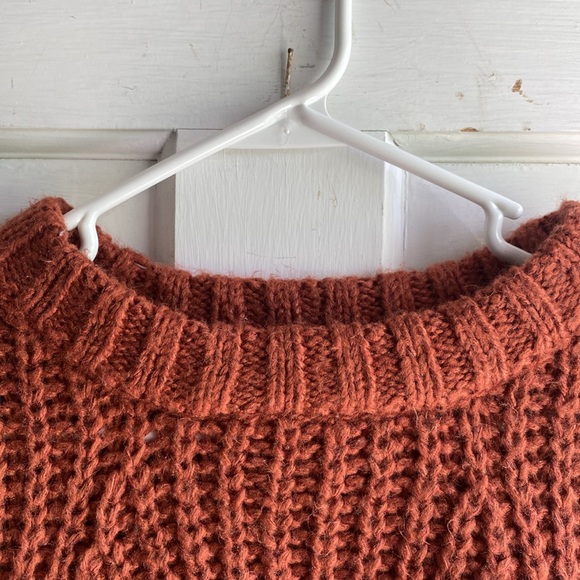 Universal Thread Sweater - Picture 2 of 4